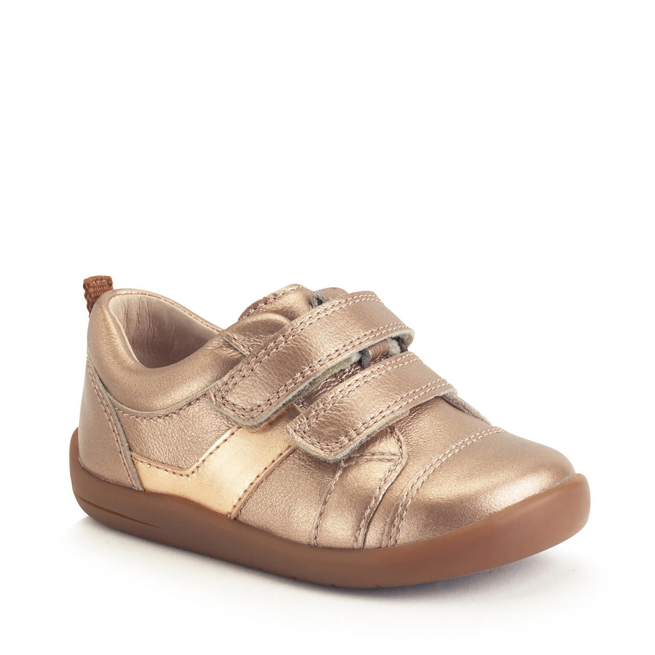 A girls casual shoe by Start-Rite, style Maze, in rose gold leather. Double velcro fastening. Angled right side view.