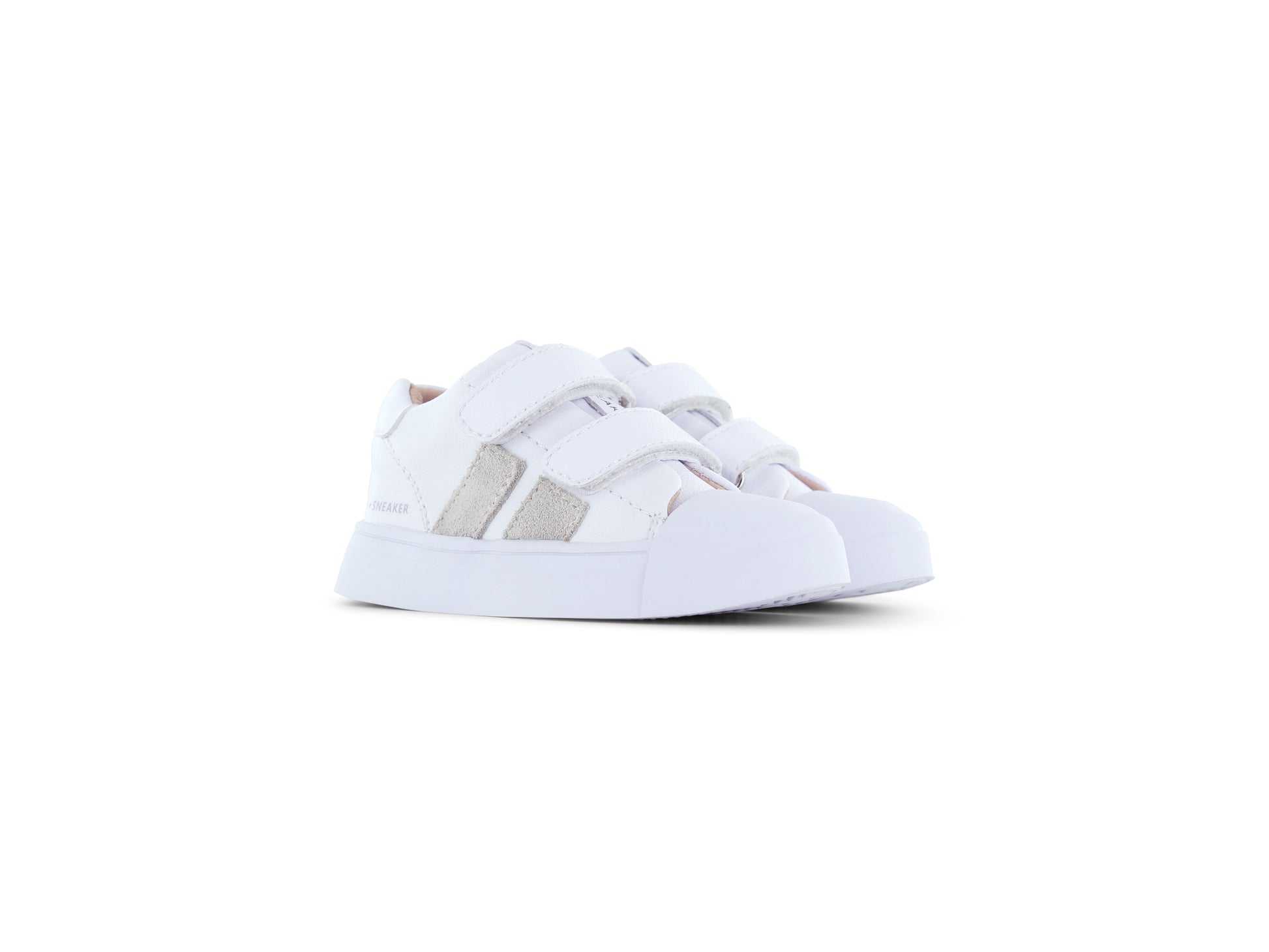 A pair of chunky girl's trainer's by Shoesme, style SH24S005-C, in white leather with grey panels to side.
Double velcro fastening.
Right side view.