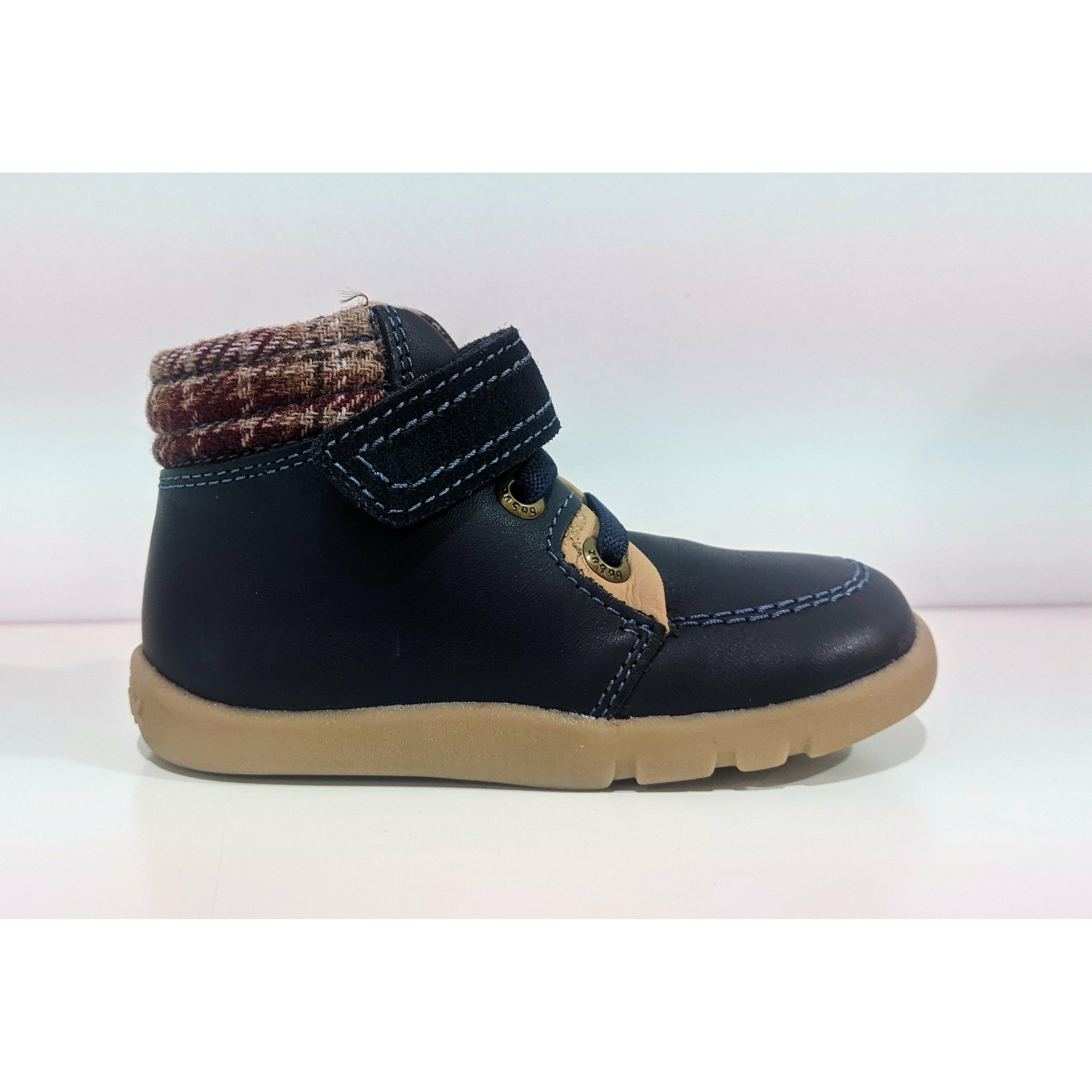 Bobux clearance desert navy