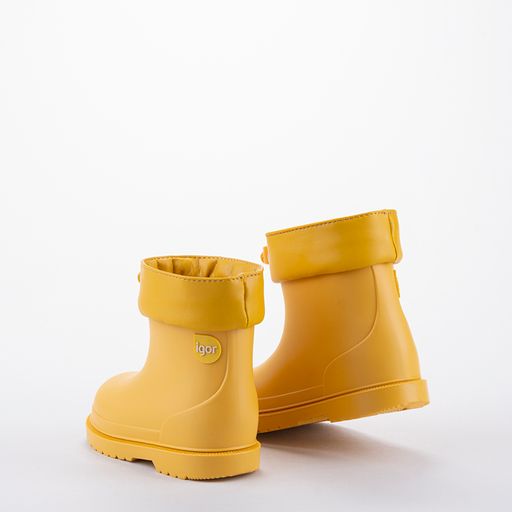 Yellow sales waterproof boots